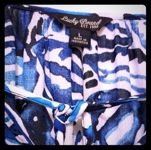 Ladies light short sleeve top